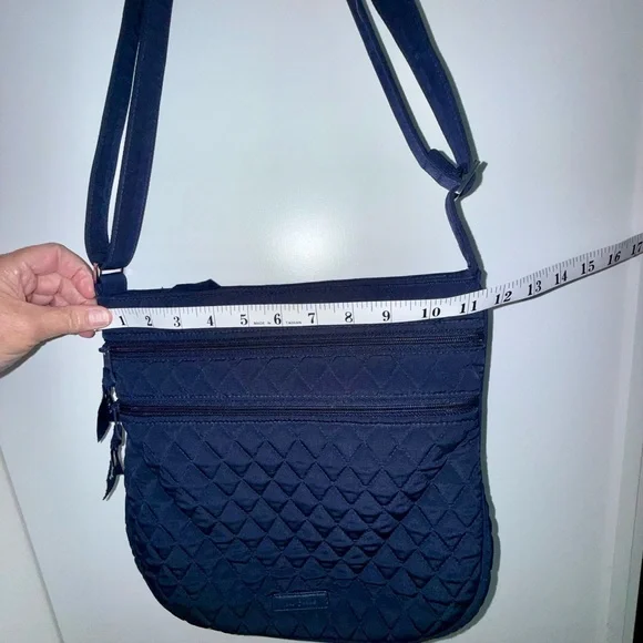 Vera Bradley Navy Blue Quilted Crossbody Hipster Lightweight Bag - Picture 12 of 12